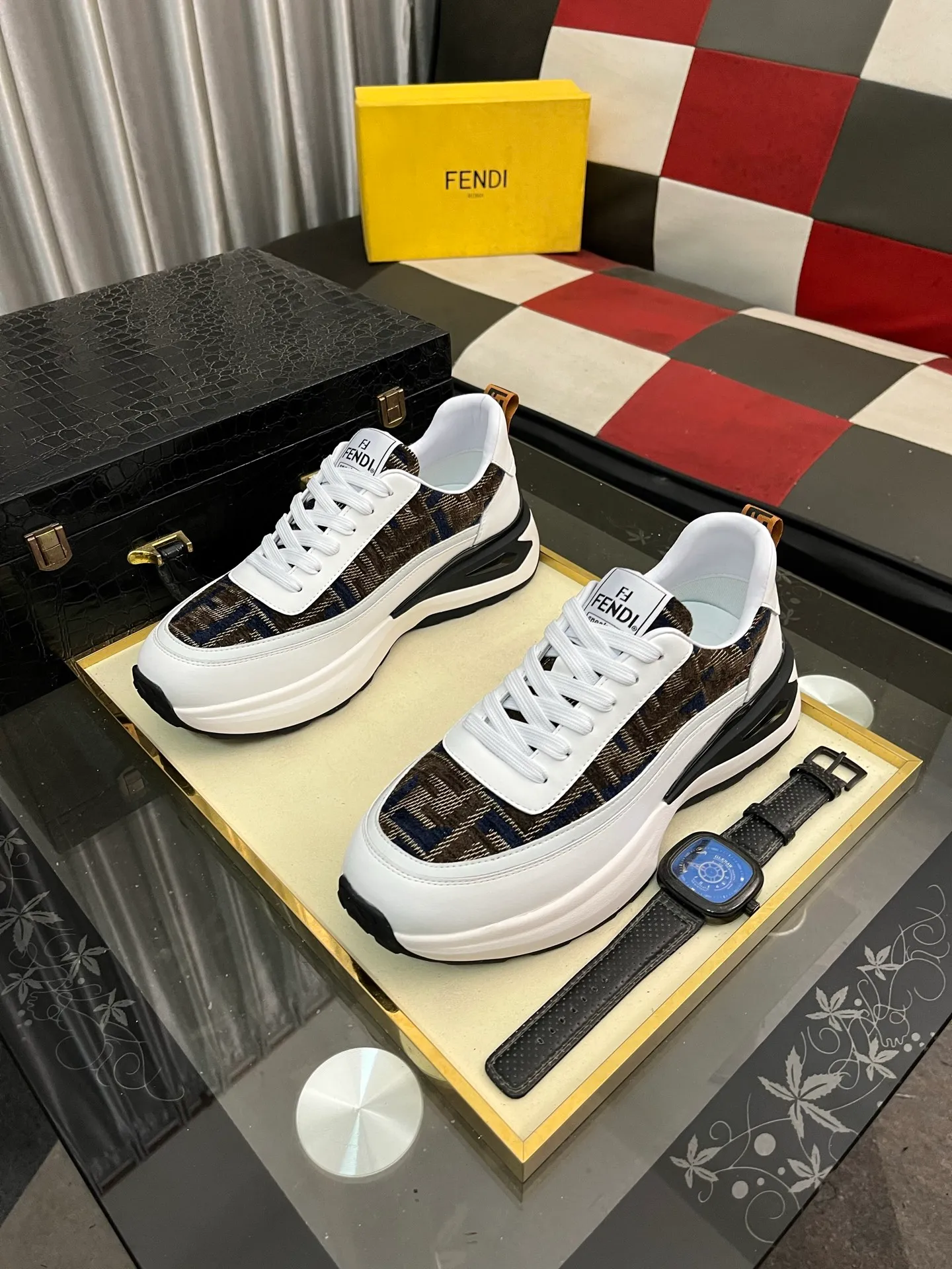 Men's shoes💰458⌚️⌚️[FENDI-FENDI] Classic men's casual shoes🔥New product nowadays, made of cowhide + breathable fabric, comfortable pigskin lining. The perfect last shape and generous and fashionable design have attracted the favor of many consumers. 🔥Number of sizes: 38-444️⃣Colors available